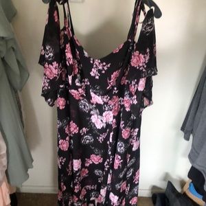 Torrid floral high low dress. Size 3X tie straps